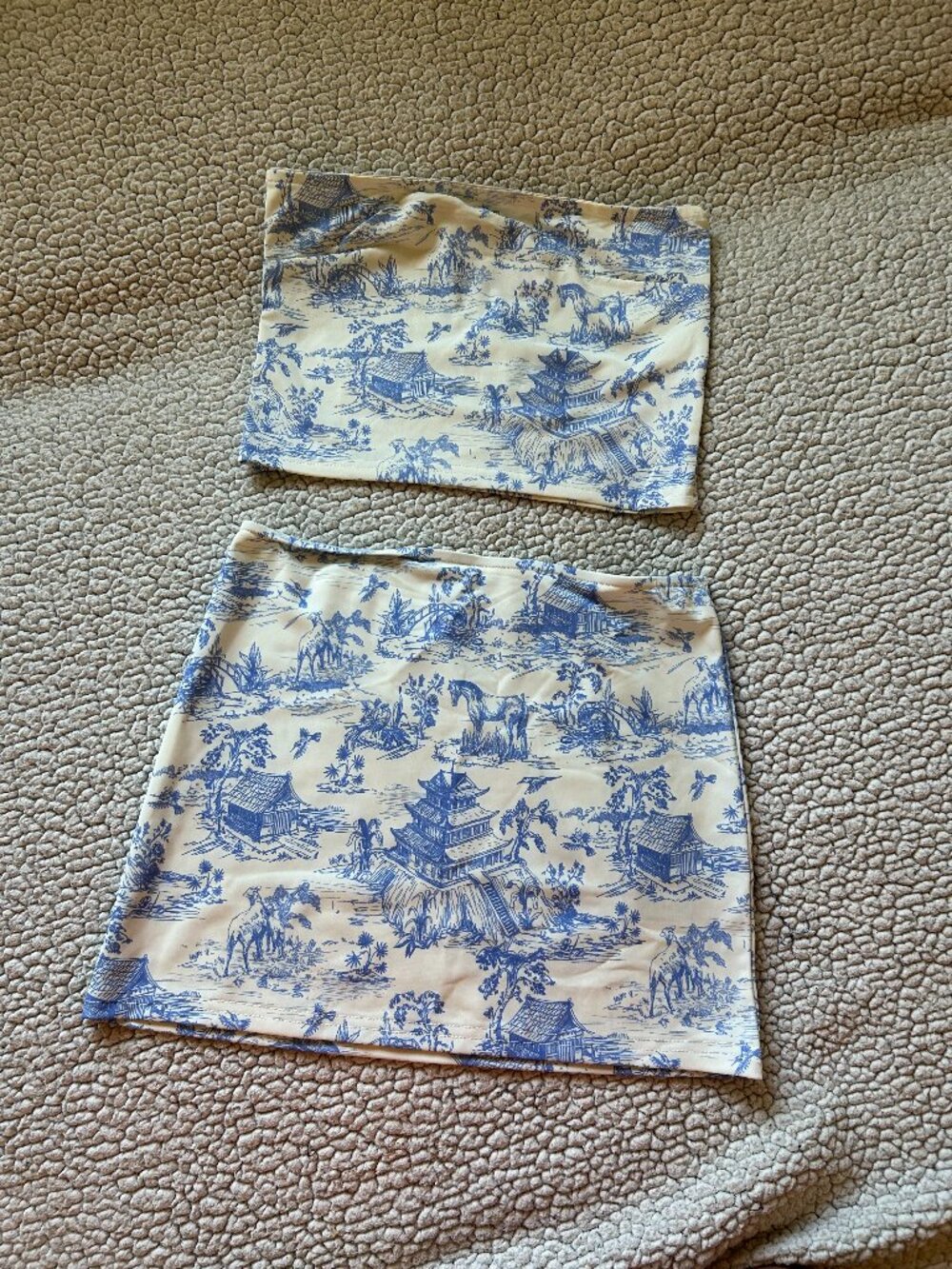 Edikted -- white/ baby blue, tube top/ skirt matching set, horse design